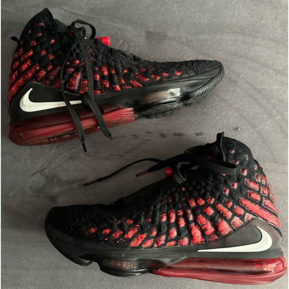 Nike Lebron 17 Infrared Shoes - Picture 2 of 13
